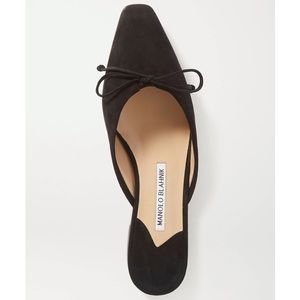 Manolo Blahnik Ballerimu Suede Bow Ballerina Flat Mules